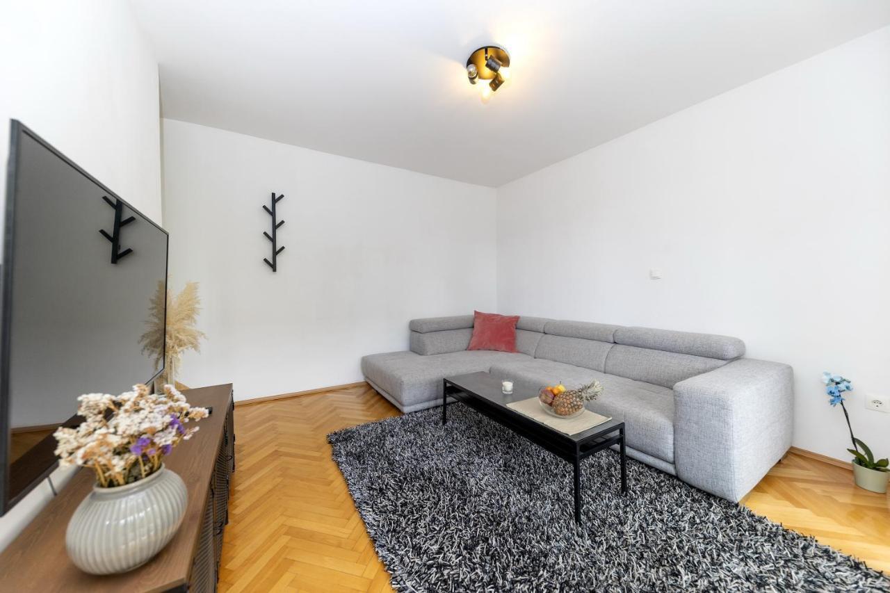 Apartment Alan Zadar Exterior photo